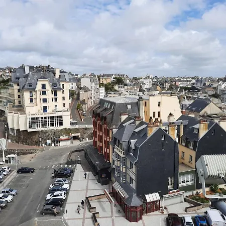 La Granv'illaise Apartment